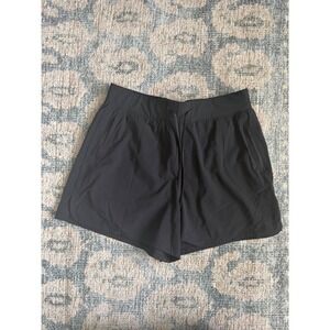 Lululemon License to Train High-Rise Short 4" Black Size 10 Pristine Condition